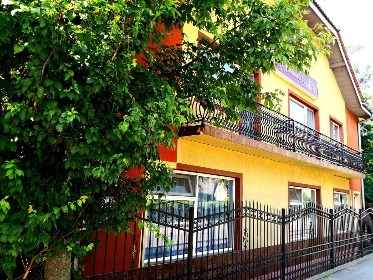 Târgu Jiu Golden Pension מראה חיצוני תמונה