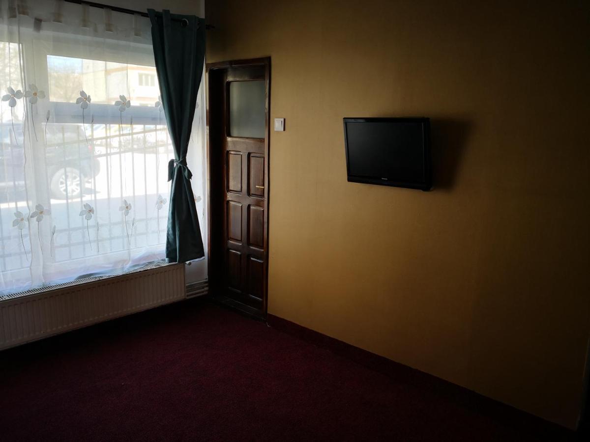Târgu Jiu Golden Pension מראה חיצוני תמונה